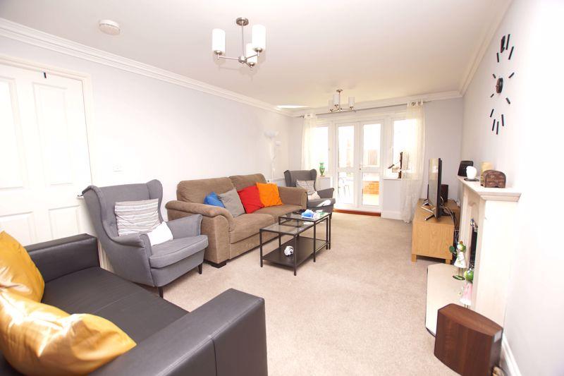 Sherbrooke Close, LeeOnTheSolent 4 bed detached house for sale £