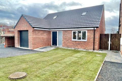 3 bedroom bungalow for sale - Orchard Croft, Royston, Barnsley, S71 4GQ