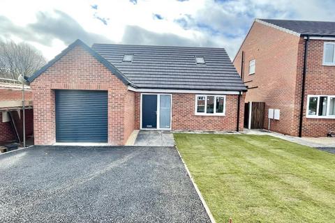 3 bedroom bungalow for sale - Orchard Croft, Royston, Barnsley, S71 4GQ