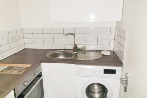 4 bedroom flat for sale - St Marks Rd-17% Potential Yield, Tipton, DY4