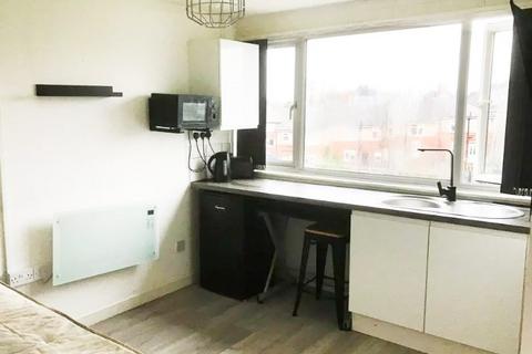 4 bedroom flat for sale - St Marks Rd-17% Potential Yield, Tipton, DY4