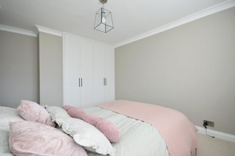 16 Coldpark Gardens, Bristol, BS13 8NL