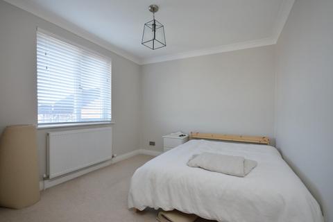 16 Coldpark Gardens, Bristol, BS13 8NL