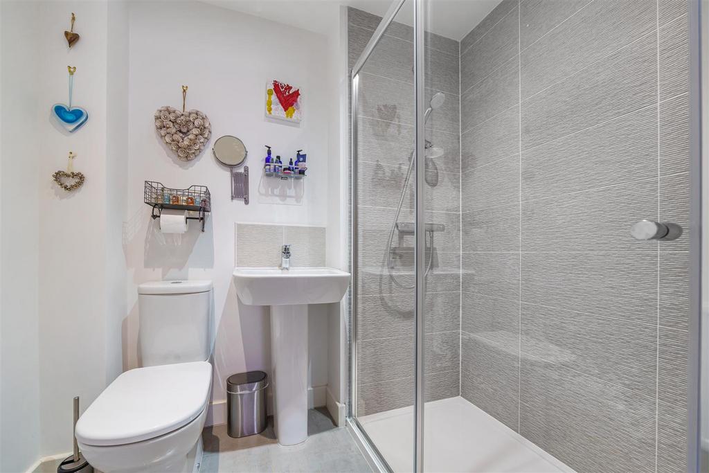 Bedroom one en suite
