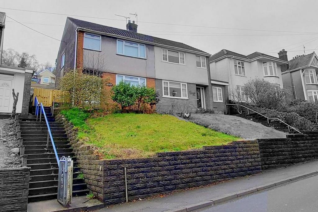 Neath Road, Maesteg 3 bed semidetached house £150,000