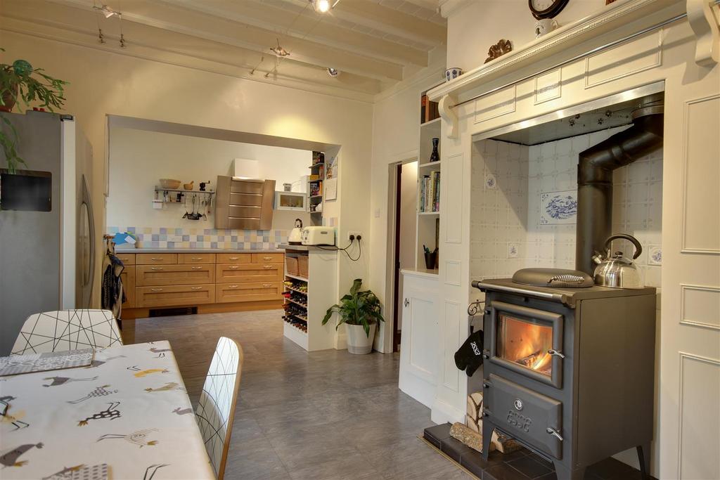 Breakfast Room