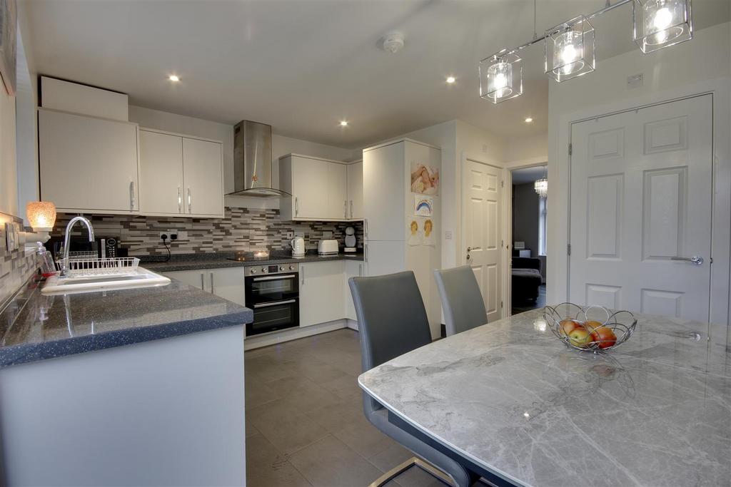 Dining Kitchen