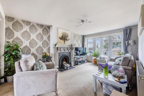 99 Thorndon Gardens, Epsom, KT19 0QD
