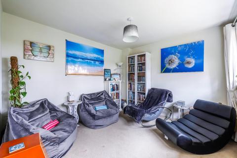 99 Thorndon Gardens, Epsom, KT19 0QD
