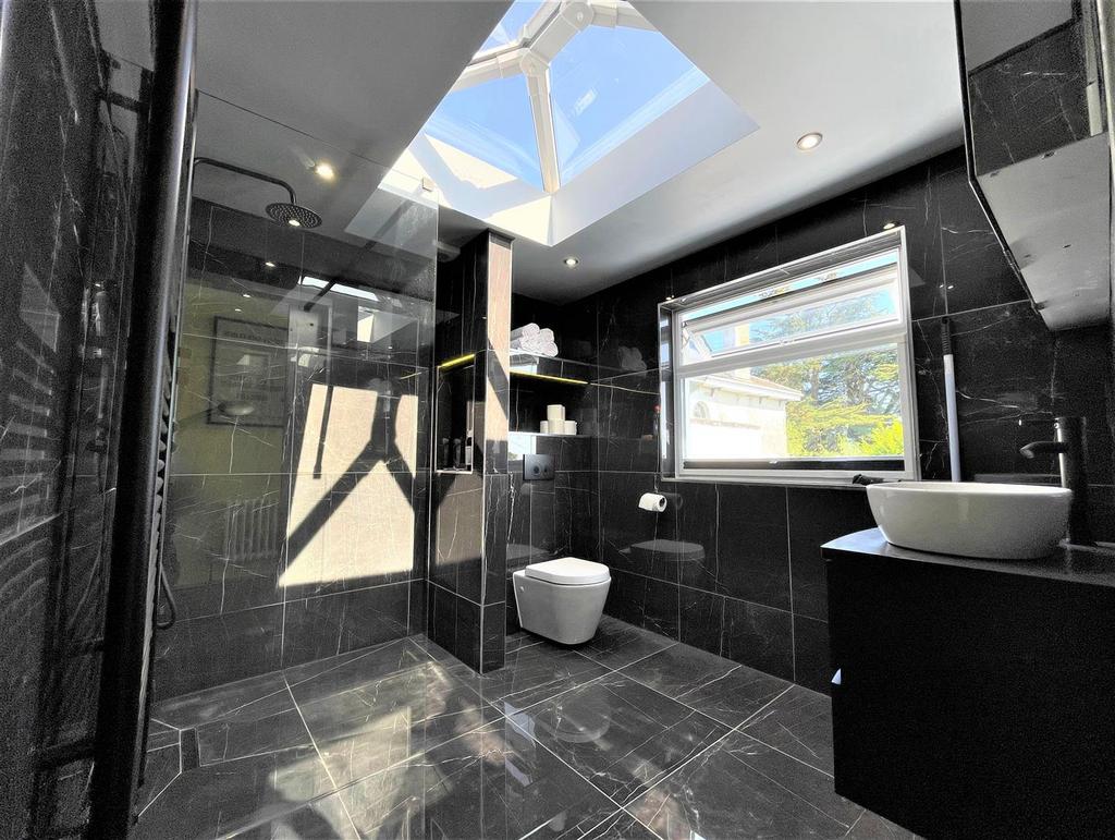 Shower room.JPG
