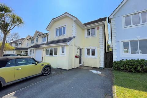 18 Hill Hay Close, Fowey, PL23 1EN