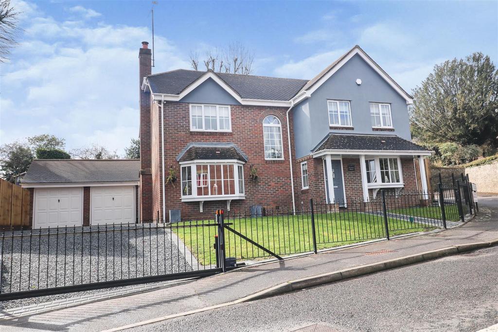 Old Bell Close, Stansted 4 bed detached house for sale £850,000