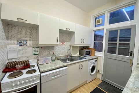 47 Albert Road, Ashford, TN24 8NU