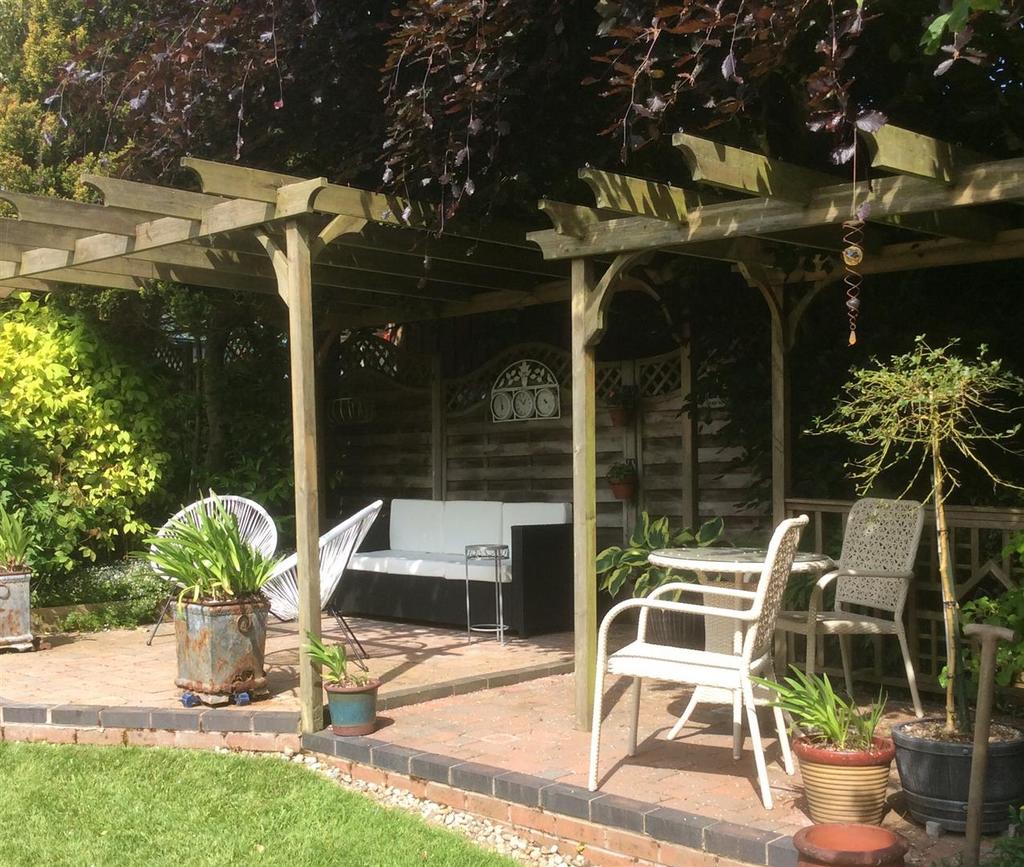 Clay Lake, Endon, StokeOnTrent 4 bed detached house for sale £650,000