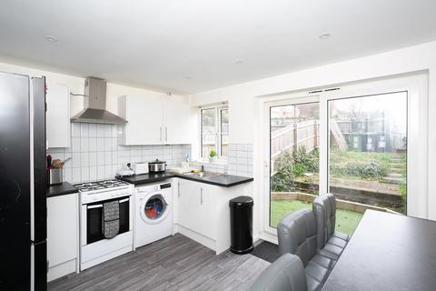 2 bedroom terraced house for sale - Allandale, Hemel Hempstead, Hertfordshire, HP2