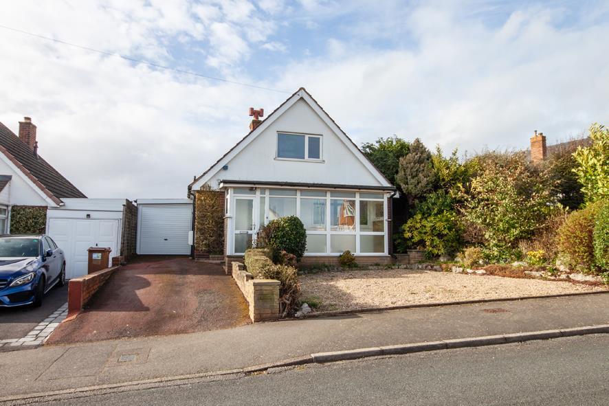 Hillcrest Rise, Burntwood 3 bed detached house for sale £315,000