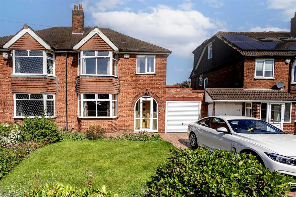 Linley Wood Road, Aldridge 3 bed semidetached house £345,000