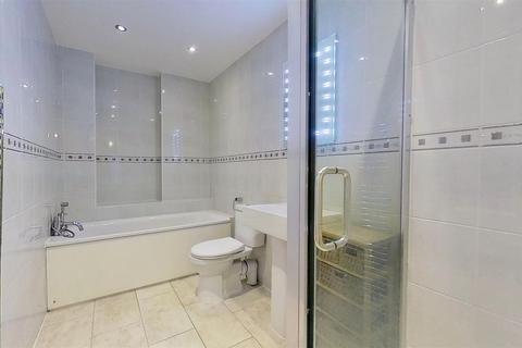 Flat 1, 63 Allfarthing Lane, London, SW18 2AR
