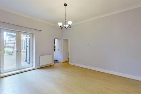 Flat 1, 63 Allfarthing Lane, London, SW18 2AR
