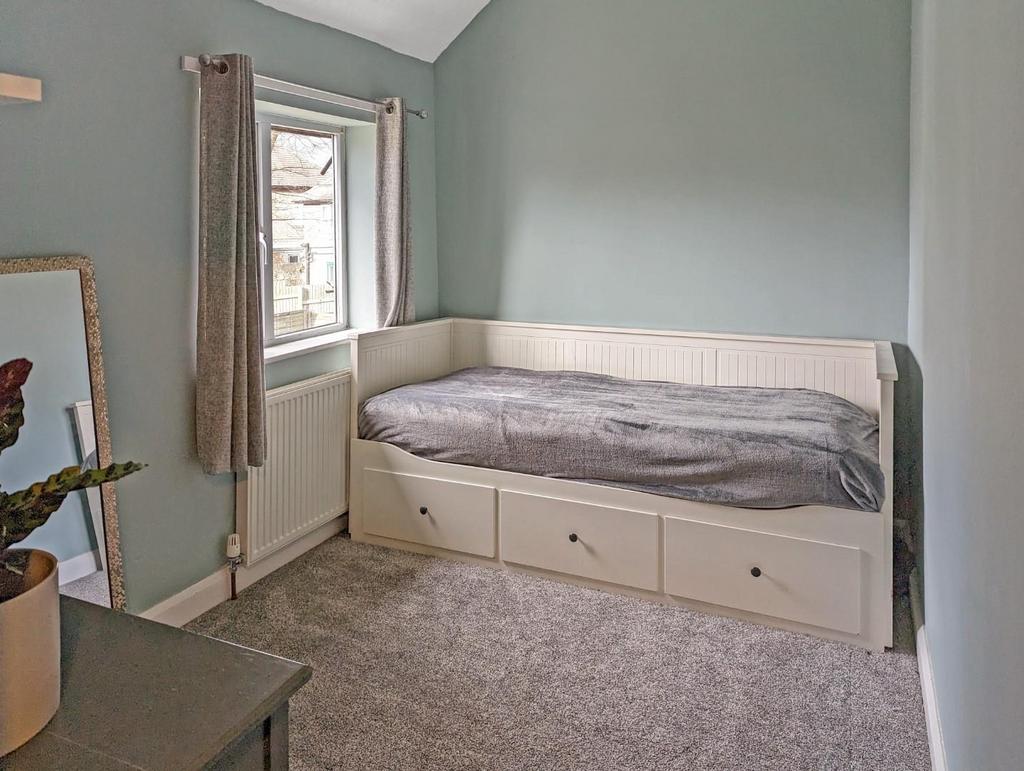 Back bed1.jpg