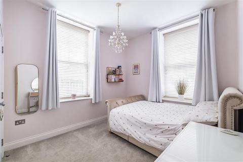 7 Ashley Road, Epsom, KT18 5AQ
