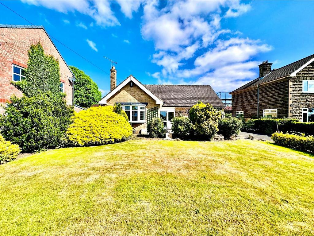Main Street, Barkston Ash, Tadcaster 3 bed detached bungalow for sale £425,000