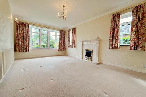 4 bedroom detached bungalow for sale, St. Thomas Close, Humberston, Grimsby, N.E. Lincs, DN36 4HS