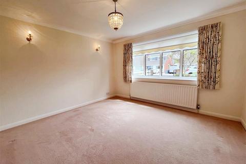 4 bedroom detached bungalow for sale, St. Thomas Close, Humberston, Grimsby, N.E. Lincs, DN36 4HS