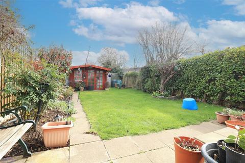 3 bedroom terraced house for sale - Heath Drive, Chelmsford