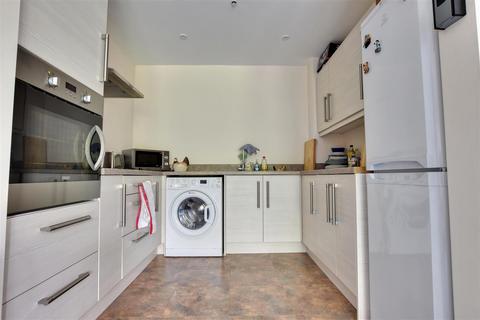 1 bedroom retirement property for sale, Kiln Drive, Rye Foreign, Rye