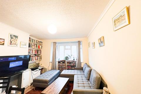 2 bedroom ground floor flat for sale - Fairwood Court, 33 Fairlop Road, London