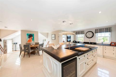 5 bedroom detached house for sale, Loggie House, 5A Upper Glen Road, Bridge of Allan FK9 4PX