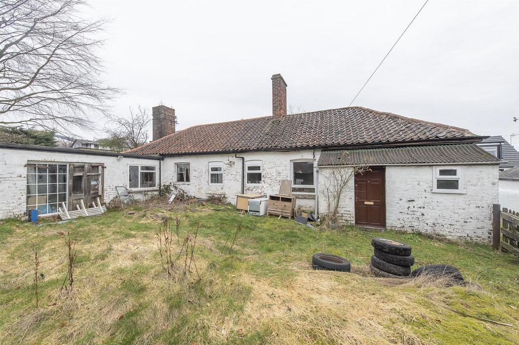 2 Campbell Street, Dollar FK14 7ET 3 bed cottage £225,000