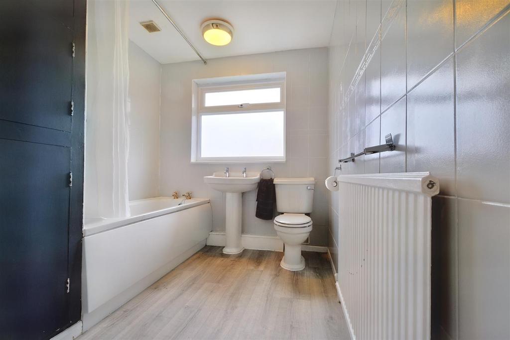 Bathroom.jpeg