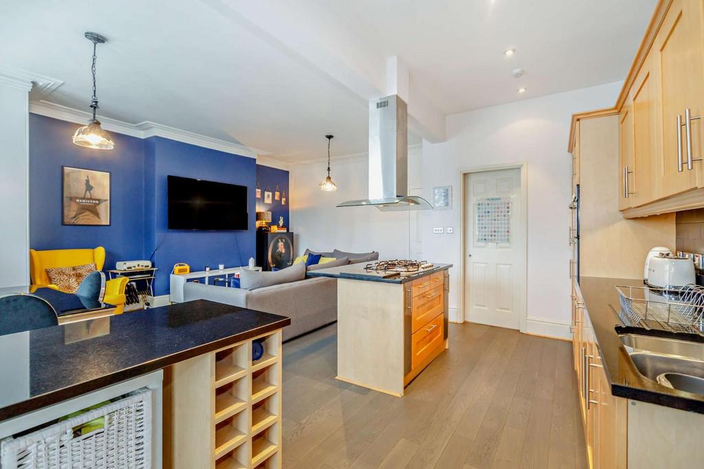 8544784-interior15-800.jpg
