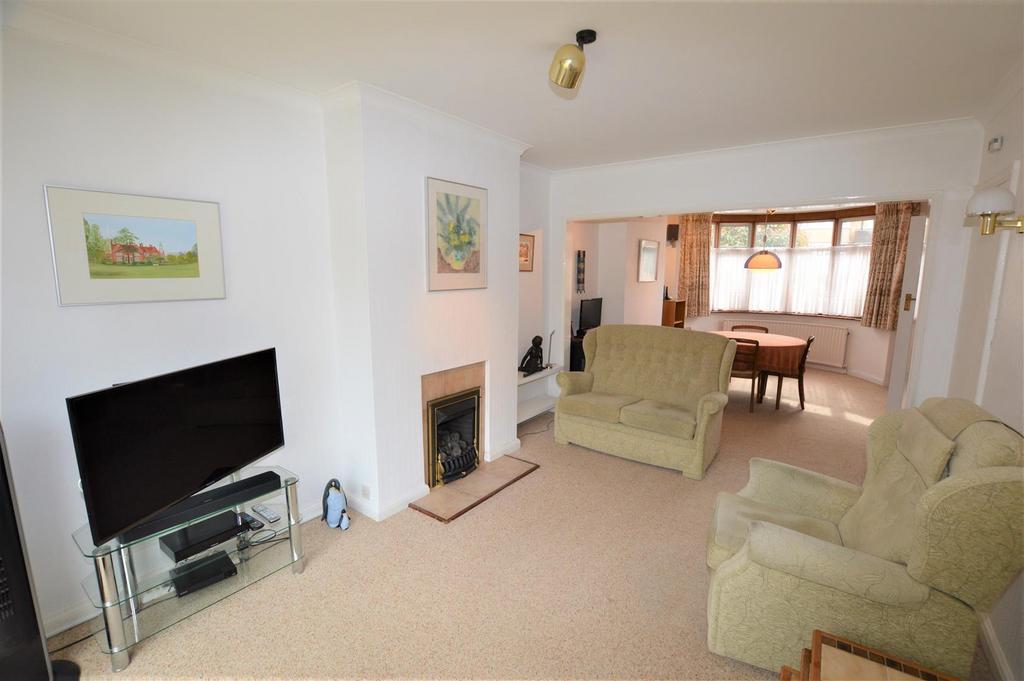 Kenilworth Drive, Croxley Green, Rickmansworth 3 bed semi-detached ...