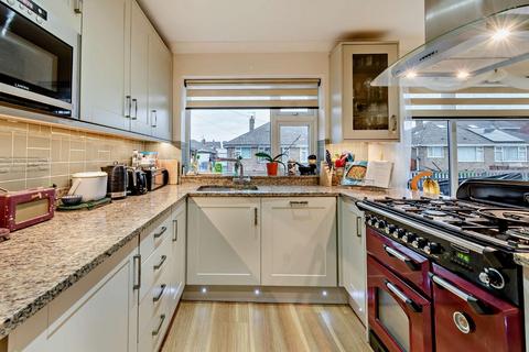 22 Tilmire Close, York, YO10 4NG