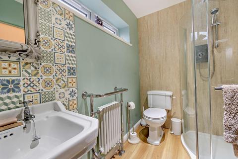 22 Tilmire Close, York, YO10 4NG