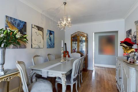 33 Abbey Road, South Croydon, CR2 8NJ