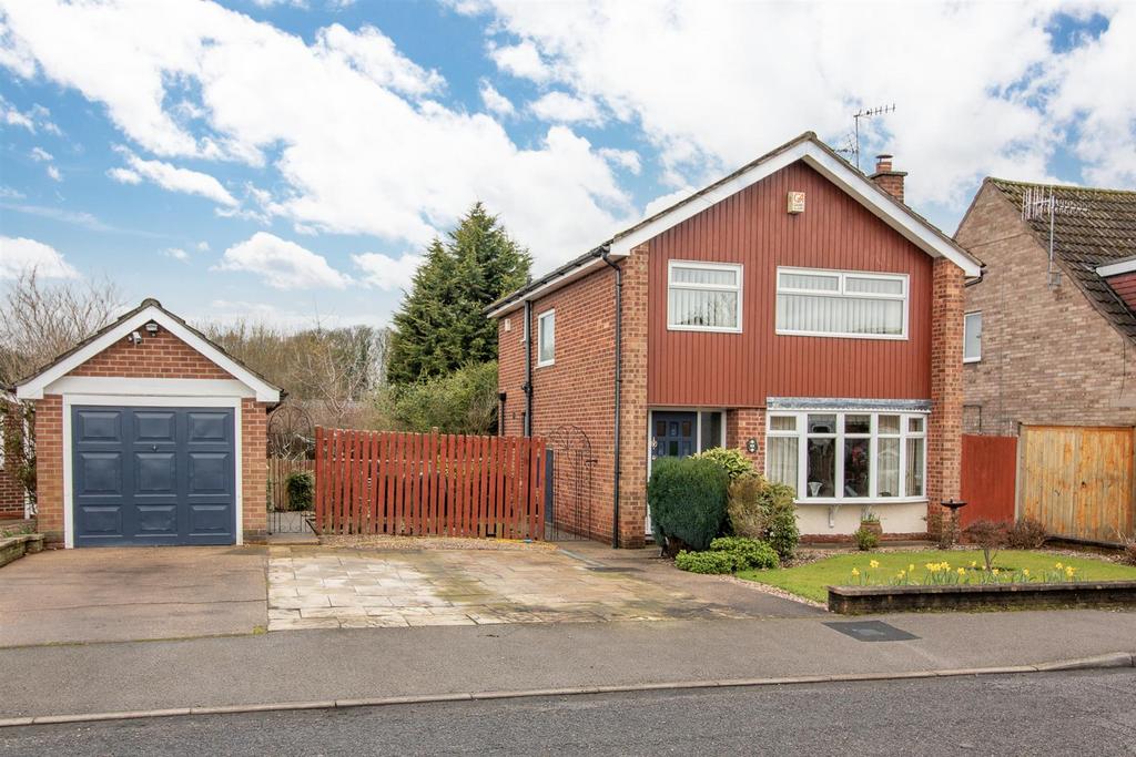 The Downs, Silverdale, Nottingham 3 bed detached house for sale £320,000