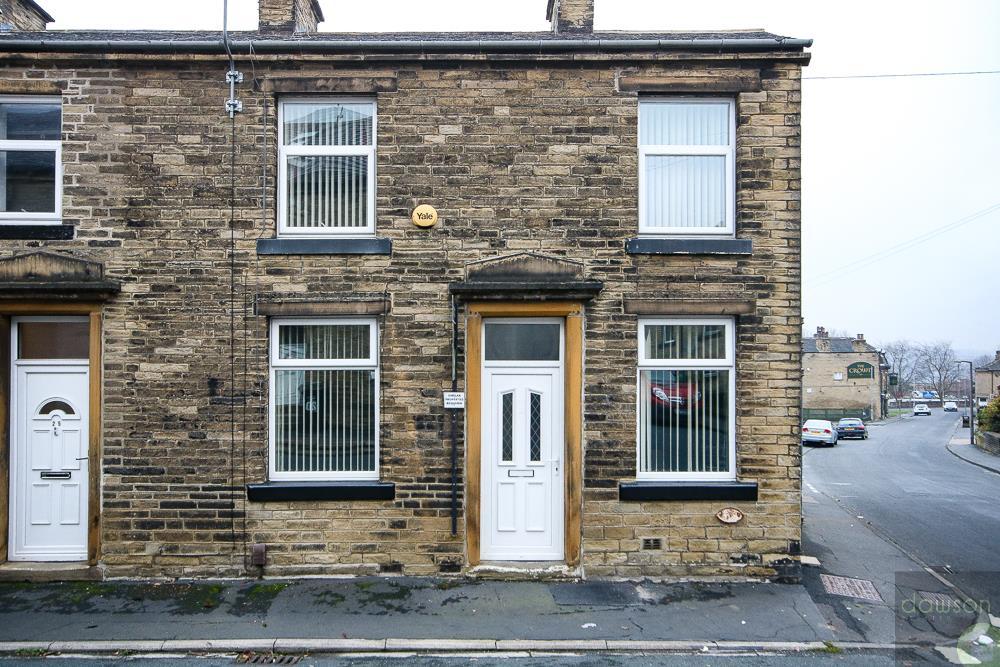 South Street, Brighouse 2 bed end of terrace house £525 pcm (£121 pw)