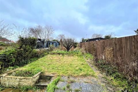 23 Dolphins Road, Folkestone, CT19 5PL