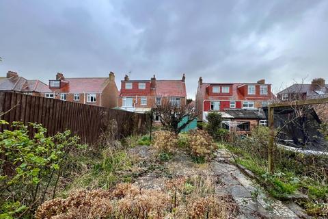 23 Dolphins Road, Folkestone, CT19 5PL