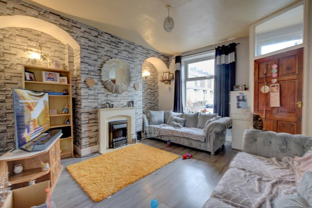 Cardinal Street, Burnley 2 bed terraced house £70,000