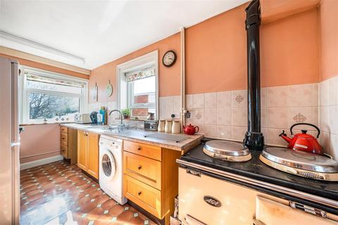 4 Beech Grove, Wellington, TA21 8NG