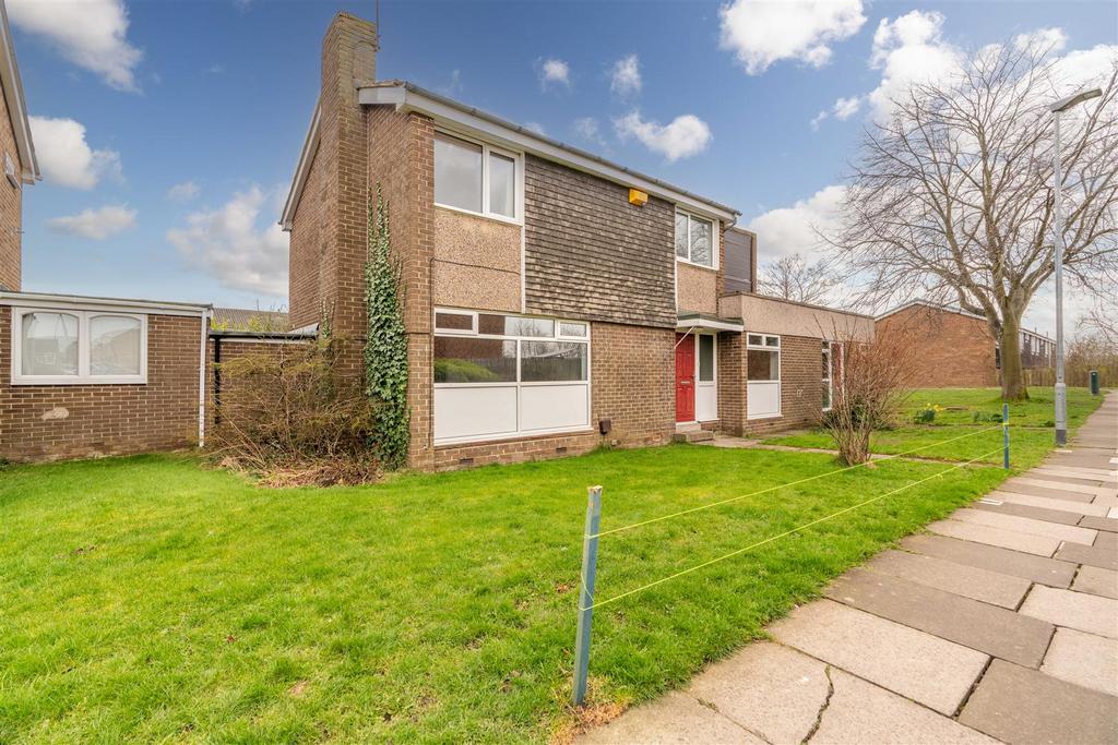 Cateran Way, Cramlington 4 bed detached house £895 pcm (£207 pw)
