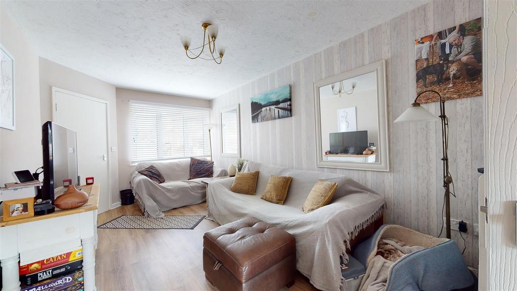 Douglas Road, Wyke Regis, Weymouth 3 bed semidetached house £265,000