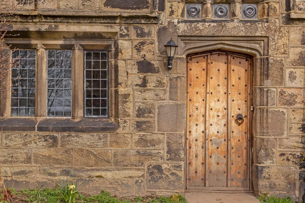 Carlton Hall 314639  (20).jpg