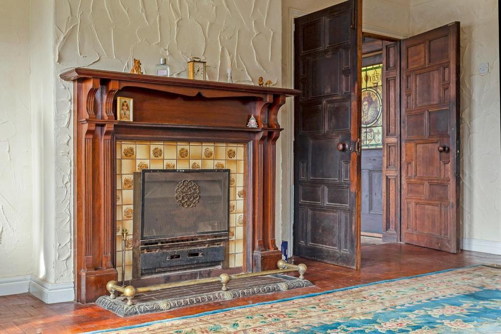 Carlton Hall 314639  (29).jpg
