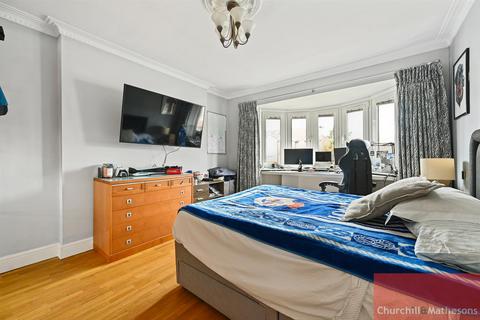 4 bedroom semi-detached house for sale - Acton